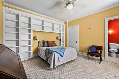625 S Skinker Boulevard #301, Saint Louis, MO 63105 - Photo 31