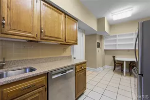 625 S Skinker Blvd, Saint Louis, MO 63105 - Photo 37