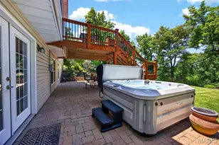 320 Huntleigh Manor Dr, Saint Charles, MO 63303 - Photo 11
