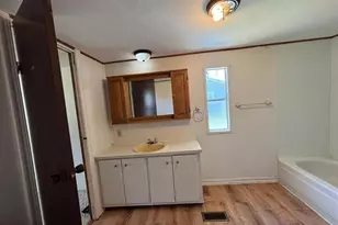 206 Washington St, Shelbyville, MO 63469 - Photo 25