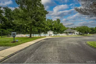 512 Brookneal Drive, Saint Charles, MO 63304 - Photo 41