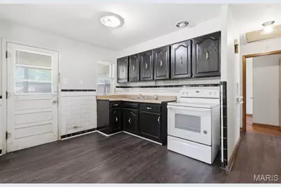 1207 Admiral Drive, Saint Louis, MO 63137 - Photo 7