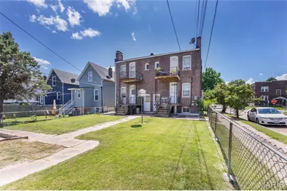 4763 Goethe Avenue, Saint Louis, MO 63116 - Photo 3