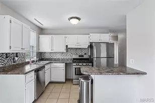 8511 Talma Ct, Affton, MO 63123 - Photo 9