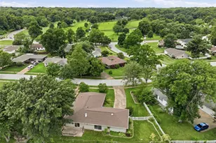 306 Fawn Meadows Dr, Ballwin, MO 63011 - Photo 59