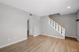 10640 Carroll Wood Way, Saint Louis, MO 63128 - Photo 3