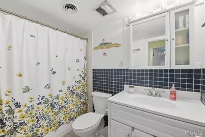 5044 Tealby Lane, Saint Louis, MO 63128 - Photo 17