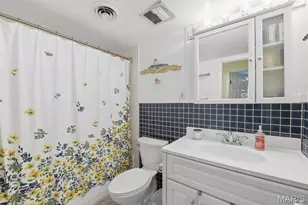 5044 Tealby Ln, Saint Louis, MO 63128 - Photo 17