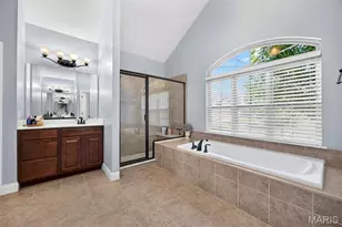 1266 Leighton Hollow Dr, O'Fallon, MO 63368 - Photo 21