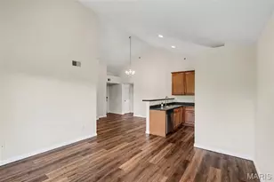 1141 Arbor Creek Dr, Saint Louis, MO 63122 - Photo 3
