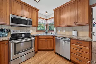 10 Woodleaf Ct, Saint Paul, MO 63366 - Photo 33