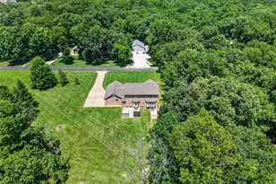 10 Woodleaf Ct, Saint Paul, MO 63366 - Photo 63