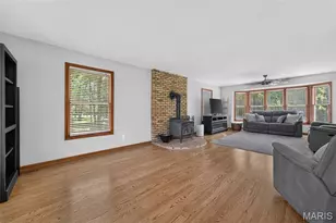 10 Woodleaf Ct, Saint Paul, MO 63366 - Photo 17