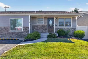 916 N Main St, O'Fallon, MO 63366 - Photo 3