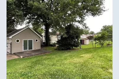 10745 Saint Xavier Lane, Saint Louis, MO 63074 - Photo 35