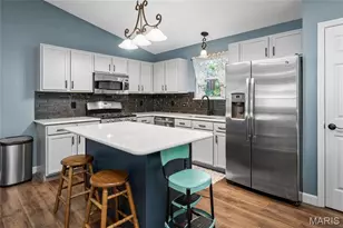28 Forest Ln, O'Fallon, MO 63366 - Photo 11