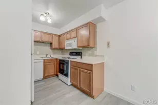 1405 Vadera Ct, Fenton, MO 63026 - Photo 11