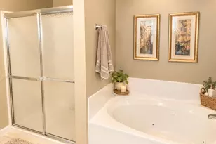 13115 Mill Crossing Ct, Saint Louis, MO 63141 - Photo 11