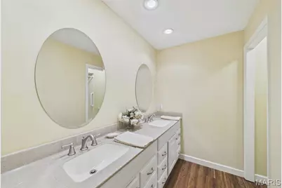 1525 Hampton Hall Drive #22, Chesterfield, MO 63017 - Photo 17