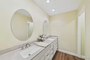 1525 Hampton Hall Dr, Chesterfield, MO 63017 - Photo 17