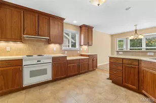440 Raymond Dr, Florissant, MO 63031 - Photo 29