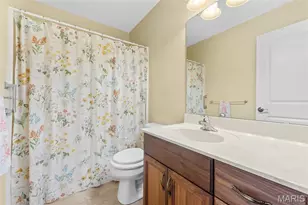 440 Raymond Dr, Florissant, MO 63031 - Photo 11