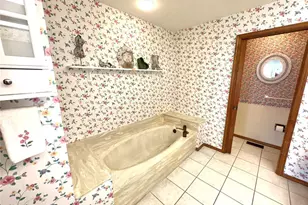 15803 Harris Ridge Ct, Chesterfield, MO 63017 - Photo 27