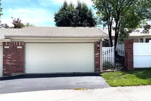 15803 Harris Ridge Ct, Chesterfield, MO 63017 - Photo 47
