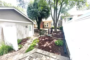 15803 Harris Ridge Ct, Chesterfield, MO 63017 - Photo 45