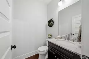 333 Par Ln, Kirkwood, MO 63122 - Photo 13