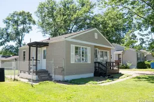 754 Loekes Dr, Florissant, MO 63031 - Photo 3