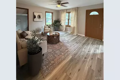 754 Loekes Drive, Florissant, MO 63031 - Photo 9