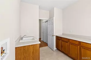 4053 Portland Ridge Dr, Florissant, MO 63034 - Photo 17