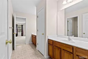 4053 Portland Ridge Dr, Florissant, MO 63034 - Photo 31