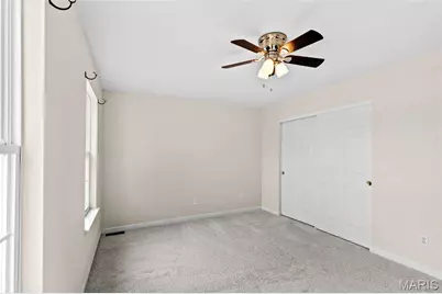 4053 Portland Ridge Drive, Florissant, MO 63034 - Photo 27