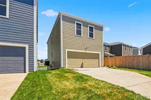 222 Marais Temps Clair Way, Saint Charles, MO 63301 - Photo 43