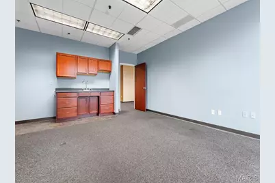 174 Clarkson Road, Ballwin, MO 63011 - Photo 47