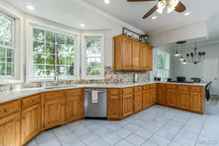 19261 Green Valley Ln, Lebanon, MO 65536 - Photo 7