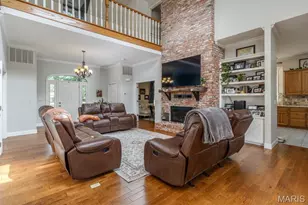 19261 Green Valley Ln, Lebanon, MO 65536 - Photo 5
