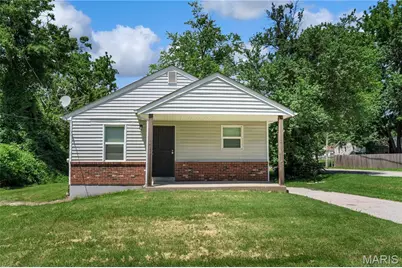 201 Becker Drive, Hazelwood, MO 63135 - Photo 1