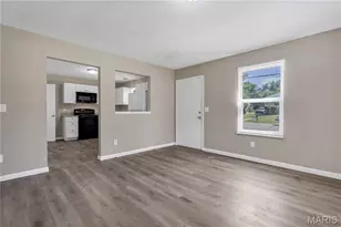 201 Becker Dr, Hazelwood, MO 63135 - Photo 7