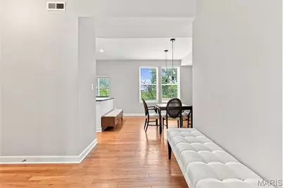 5885 Nina Place #2E, Saint Louis, MO 63112 - Photo 5