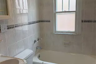 2404 Hartland Ave, Saint Louis, MO 63114 - Photo 7