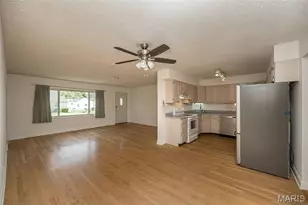 7614 General Meade Ln, Affton, MO 63123 - Photo 3