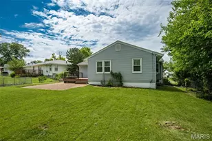 7614 General Meade Ln, Affton, MO 63123 - Photo 37