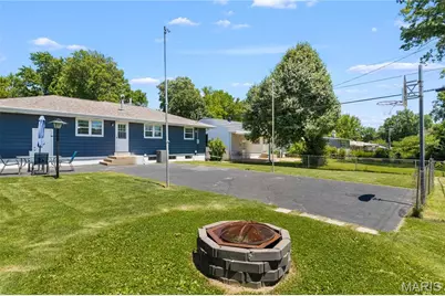 210 Eldorado Drive, Florissant, MO 63031 - Photo 19