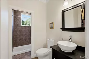 2143 Oak Dr, Saint Louis, MO 63131 - Photo 5