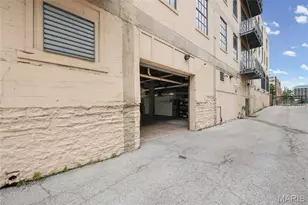 2201 Locust St, Saint Louis, MO 63103 - Photo 29
