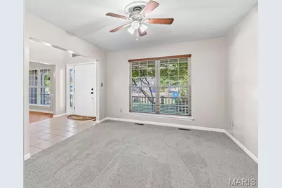 200 Romaine Spring View, Fenton, MO 63026 - Photo 5