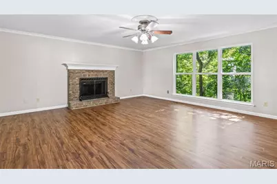 200 Romaine Spring View, Fenton, MO 63026 - Photo 7